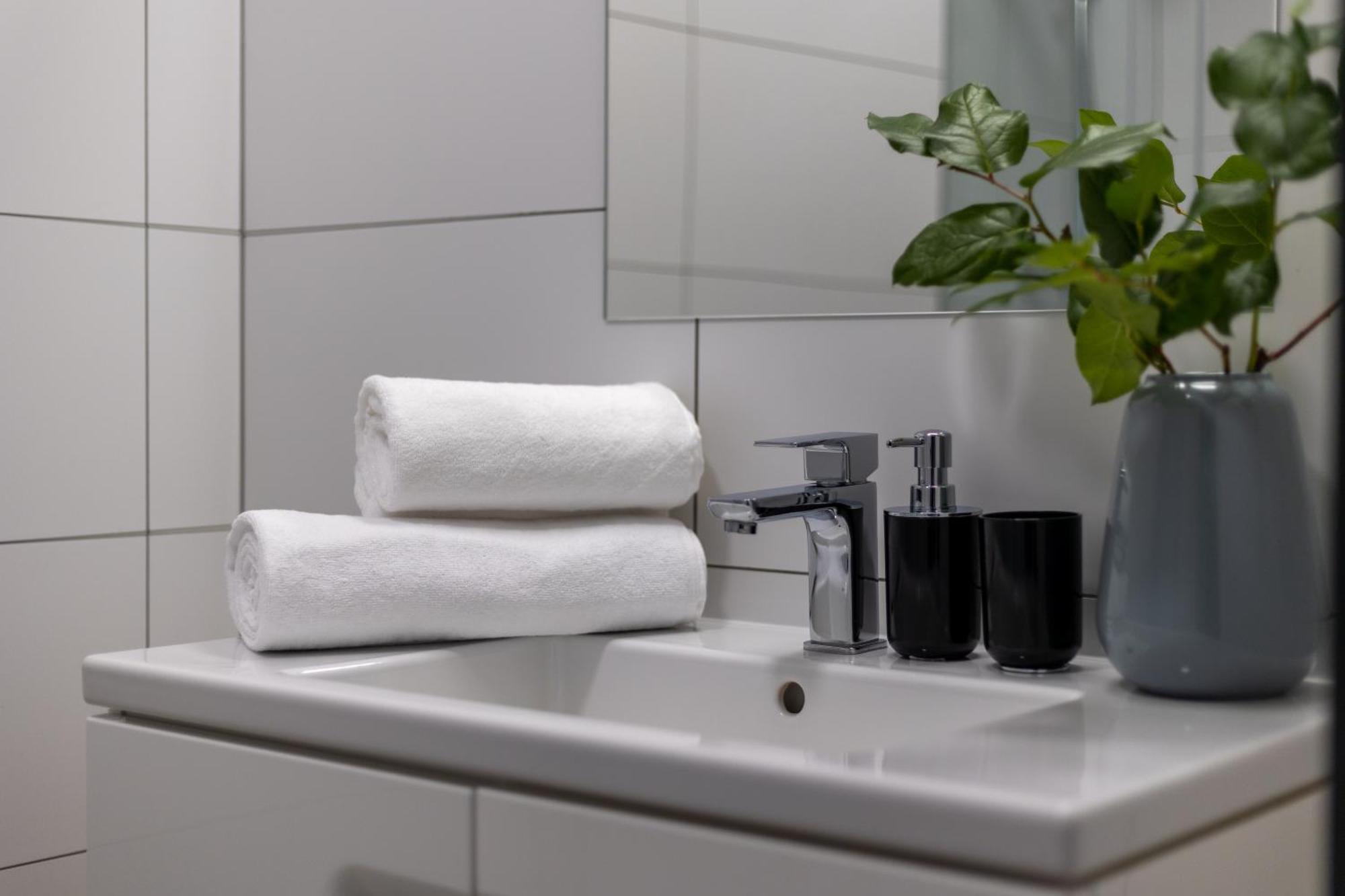 Aparthotel Solskiego Вроцлав Екстериор снимка